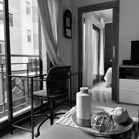 Canteras 2 King Bed & Sofa Bed Upscale 2 Balconies Apartment *